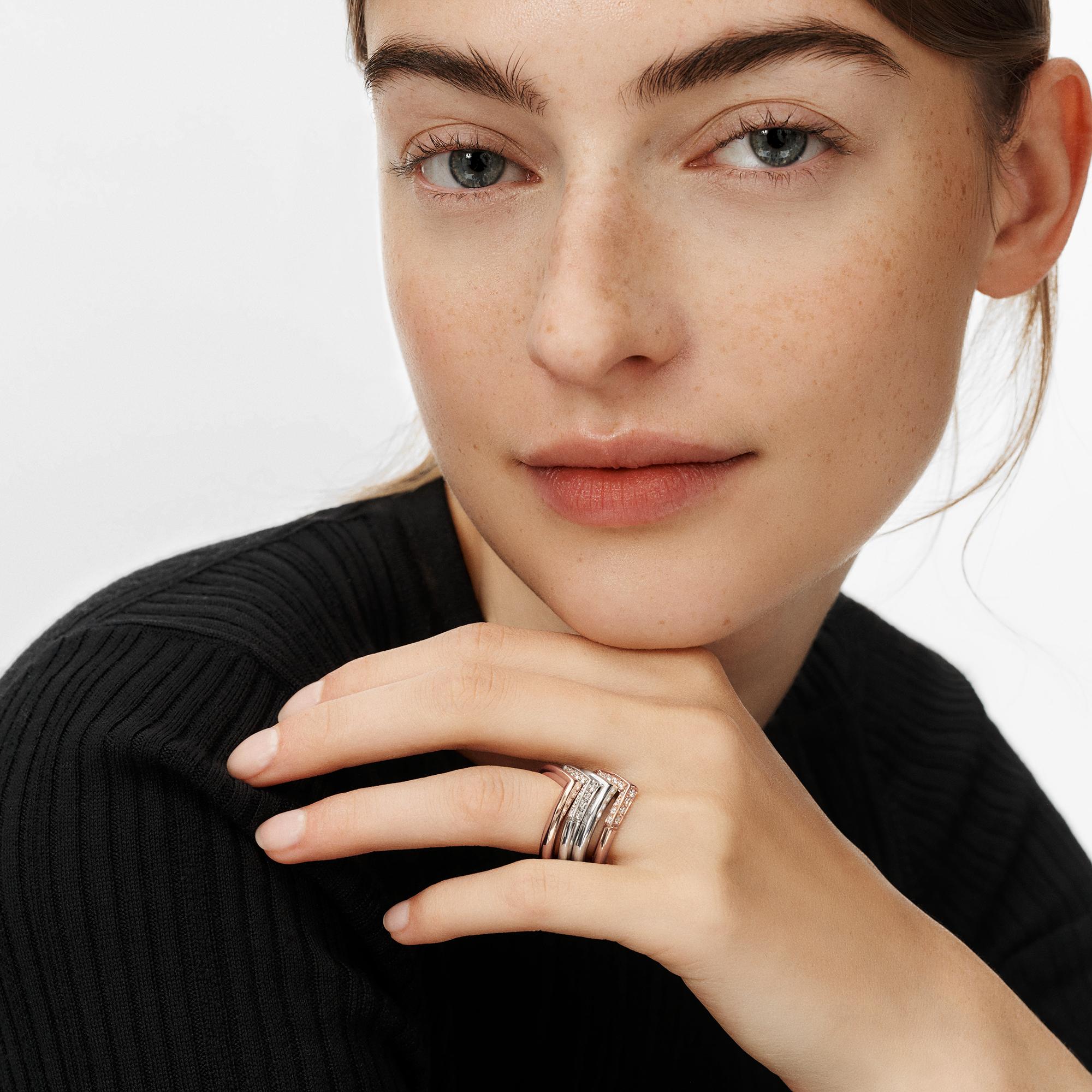 LV Diamonds V Ring, Platinum  in Jewellery