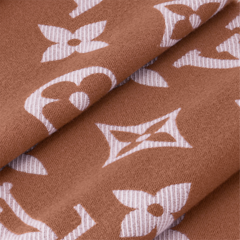 LV Essential Scarf . in Women's Accessories Women's Scarves collections by Louis Vuitton (Product zoom)