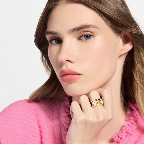 LV Floragram XS Ring . in Women's Fashion Jewellery Rings collections by Louis Vuitton (Product zoom)