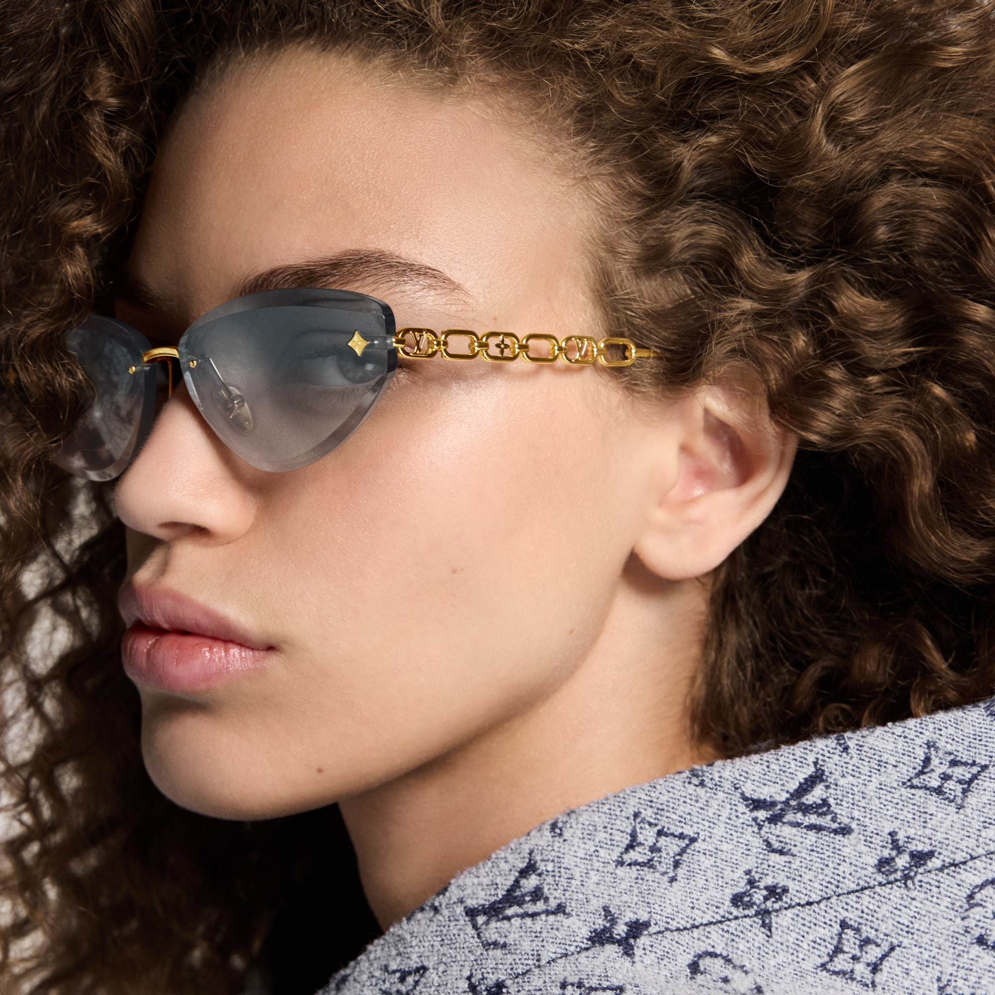 LV Jewel Low Cat Eye Sunglasses . in Women