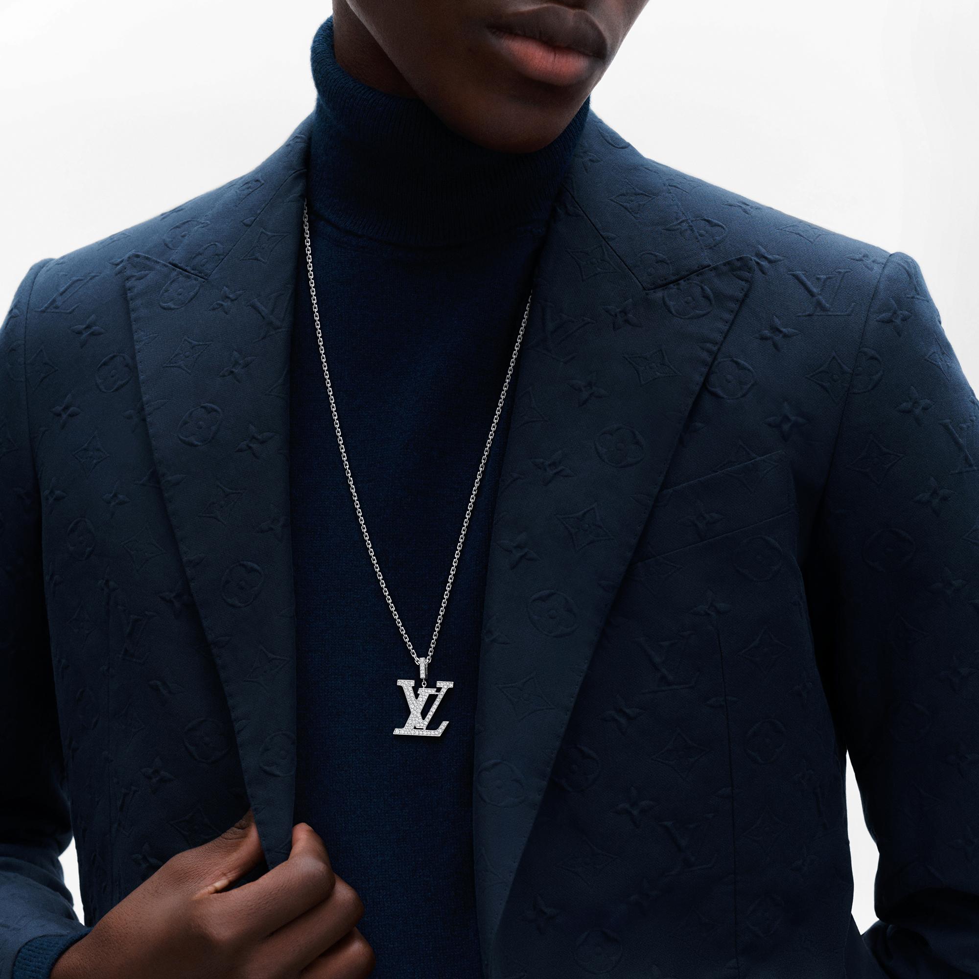 LV Large Pendant, White Gold And Diamonds  in Jewellery