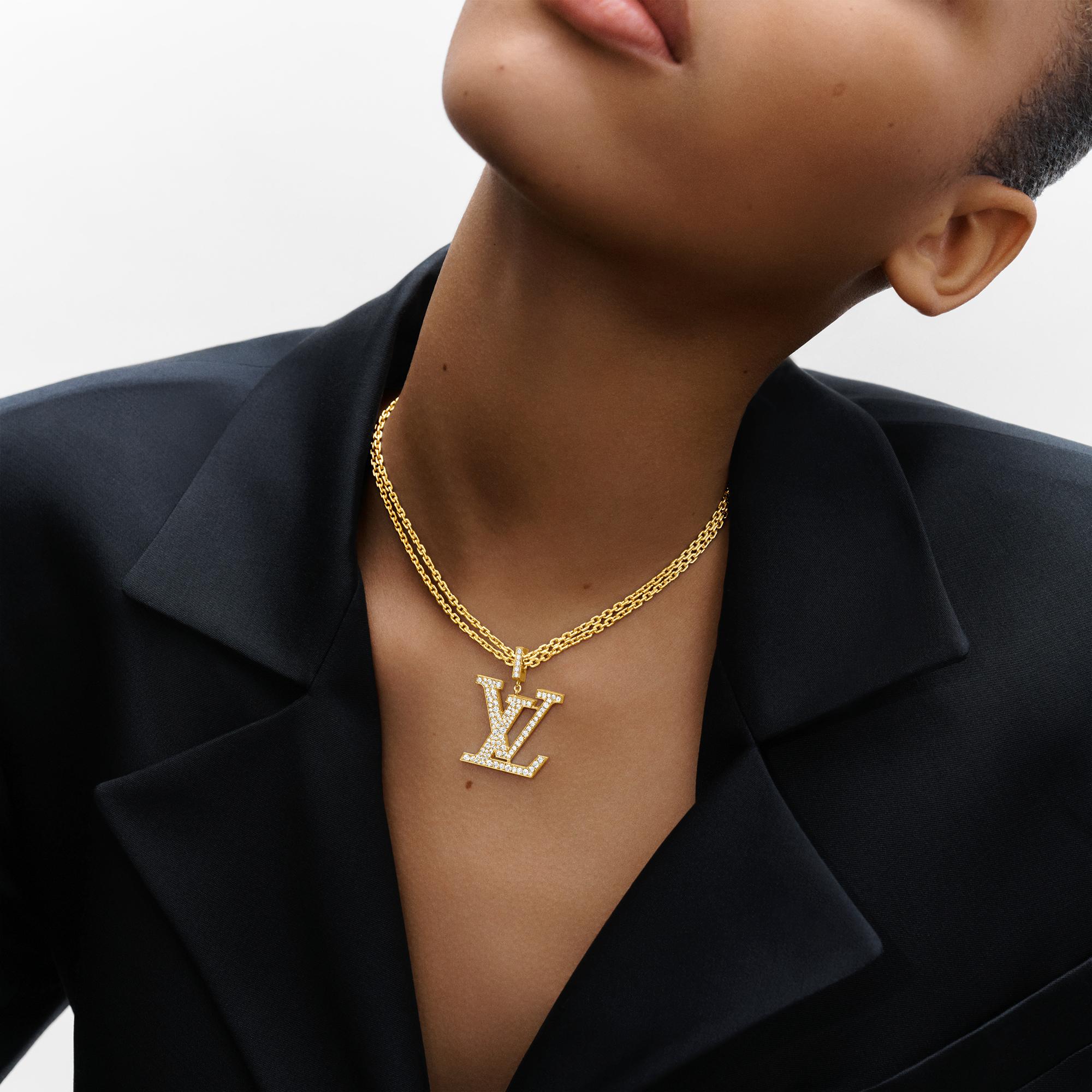 LV Large Pendant, Yellow Gold And Diamonds  in Jewellery