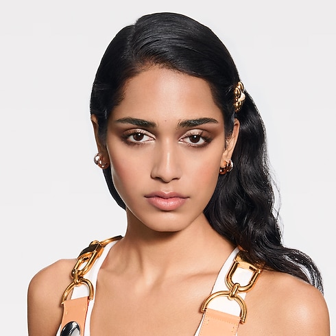 LV Ombres - Eyeshadow Palette in Perfumes and Beauty's Eyes } collections by Louis Vuitton (Product zoom)