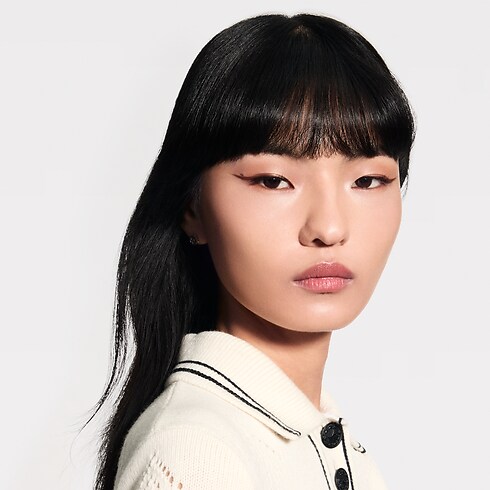 LV Ombres - Eyeshadow Palette Refill in Perfumes and Beauty's Eyes } collections by Louis Vuitton (Product zoom)