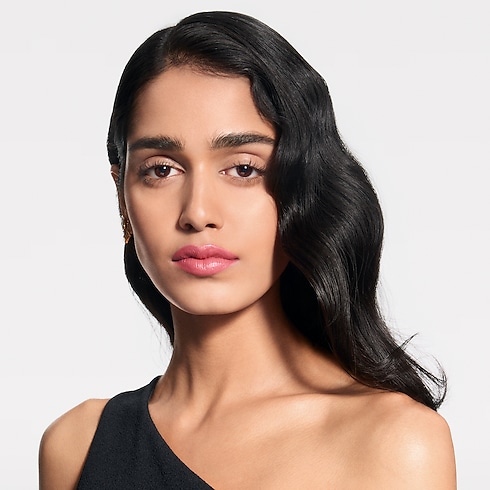 LV Rouge - Satin Lipstick in Perfumes and Beauty's Lips } collections by Louis Vuitton (Product zoom)