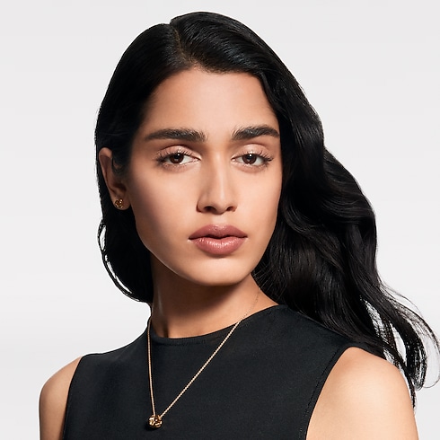 LV Rouge - Satin Lipstick in Perfumes and Beauty's Lips } collections by Louis Vuitton (Product zoom)