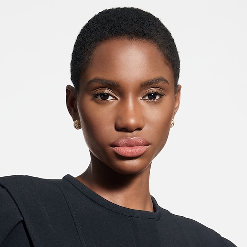 LV Rouge - Satin Lipstick in Perfumes and Beauty's Lips } collections by Louis Vuitton (Product zoom)