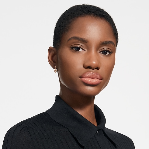 LV Rouge - Satin Lipstick in Perfumes and Beauty's Lips } collections by Louis Vuitton (Product zoom)