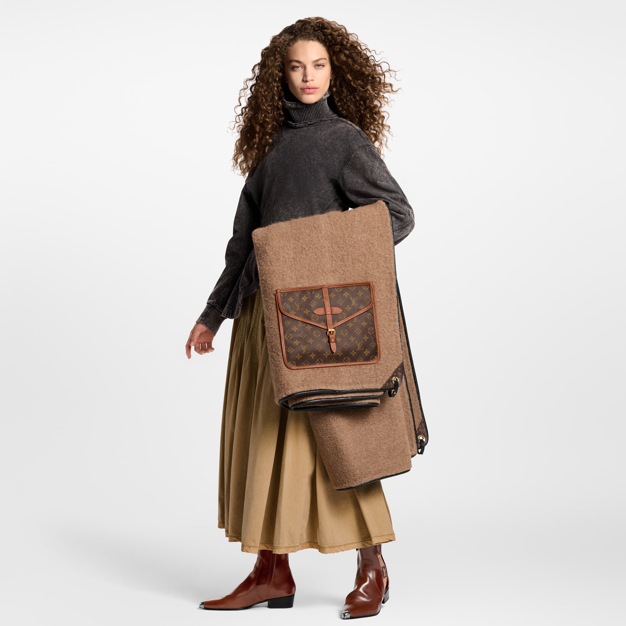 LV To Go Pocket Plaid . in Women