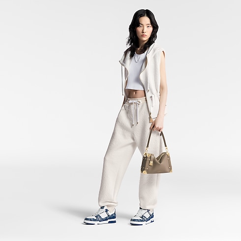 LV Trainer Sneaker in Women's Shoes Sneakers collections by Louis Vuitton (Product zoom)