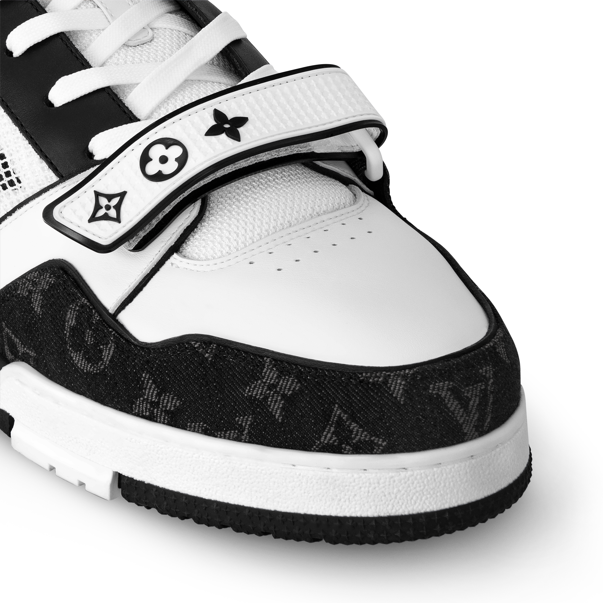 LV Trainer Sneaker  in Men