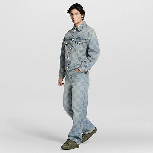 LV Trainer Sneaker in Men's Shoes Sneakers for Men collections by Louis Vuitton (Product zoom)