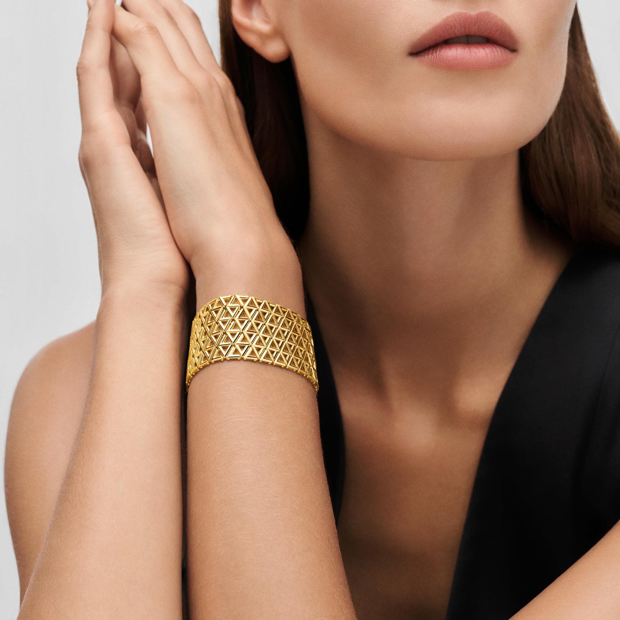 LV Volt Mesh Bracelet, Yellow Gold  in Jewellery