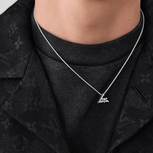 LV Volt One Small Pendant, White Gold And Diamond in Jewellery's Categories All Fine Jewellery collections by Louis Vuitton (Product zoom)
