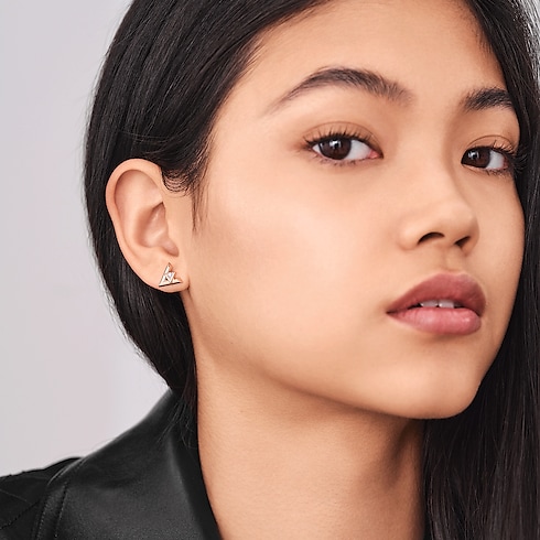 LV Volt One Stud, Pink Gold And Diamond - Per Unit in Jewellery's Categories All Fine Jewellery collections by Louis Vuitton (Product zoom)