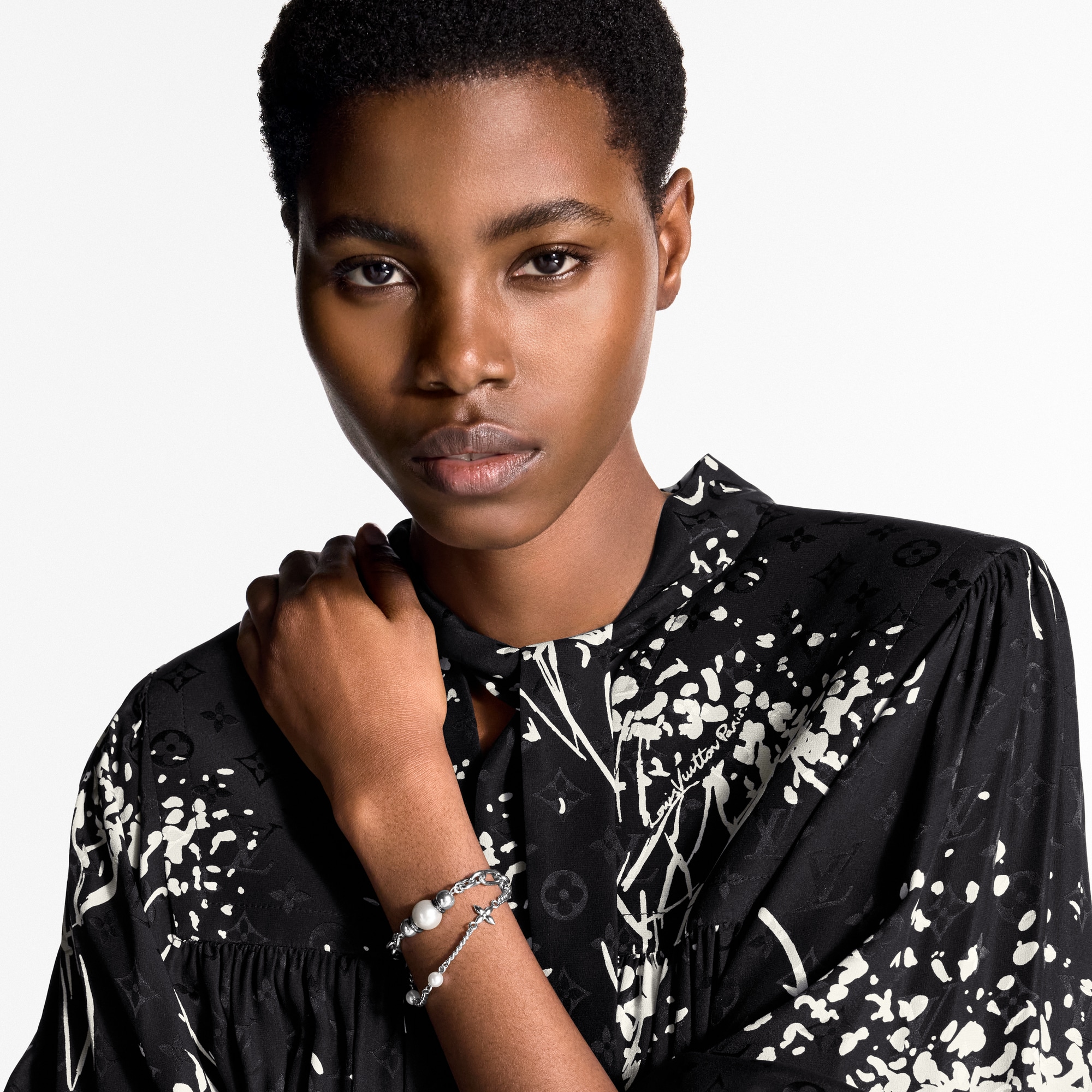 Midnight Pearl Bracelet . in Women