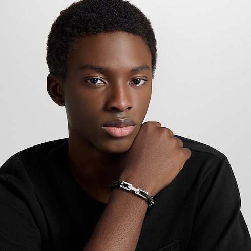 Monogram Chain Bracelet . in Gifts's The Latest Gifts Selection } collections by Louis Vuitton (Product zoom)