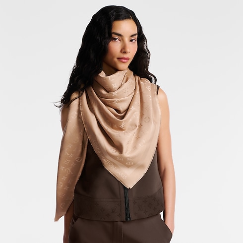 Monogram Classic Shawl . in Women's Accessories Shawls and Stoles collections by Louis Vuitton (Product zoom)