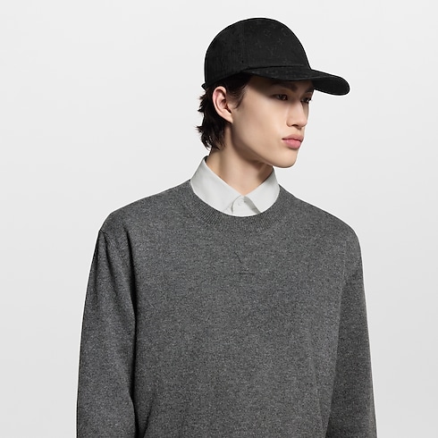 Monogram Essential Cap . in Men's Accessories Hats, Beanies and Gloves collections by Louis Vuitton (Product zoom)