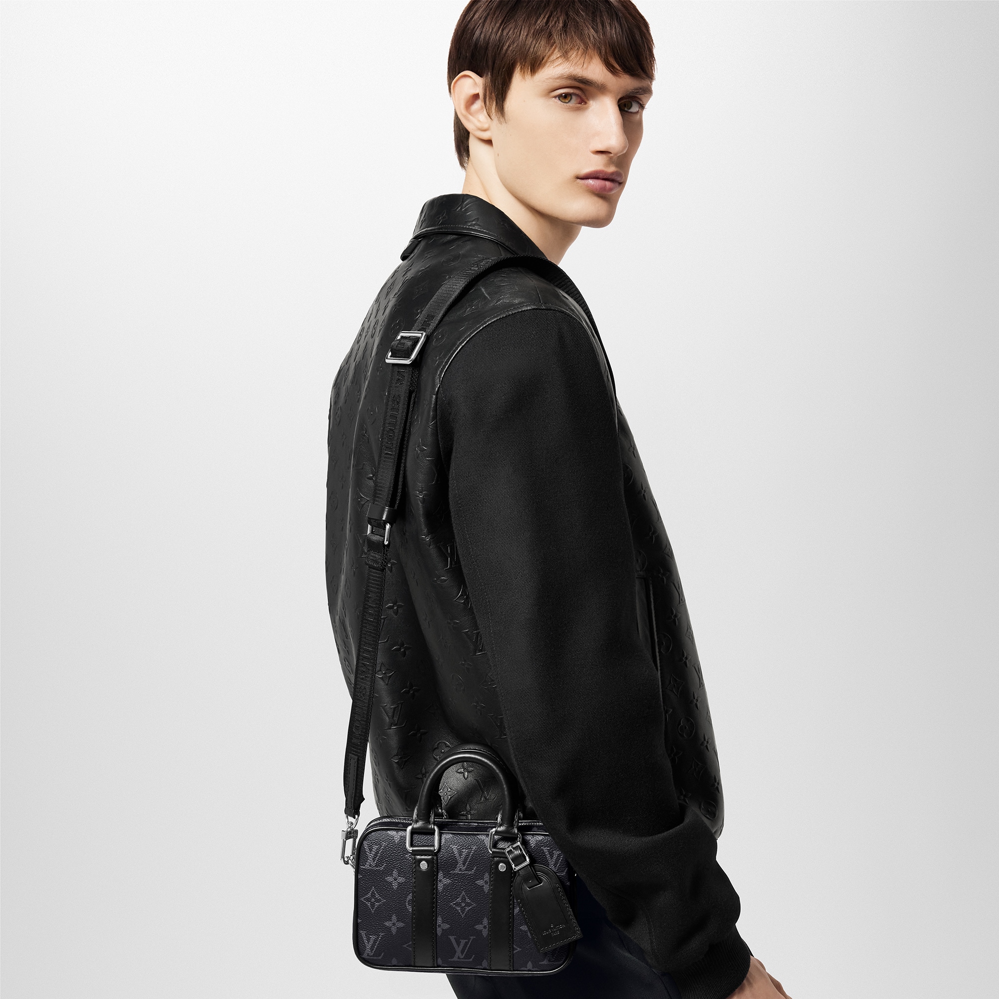 Nano Porte Documents Voyage Monogram Eclipse in Men