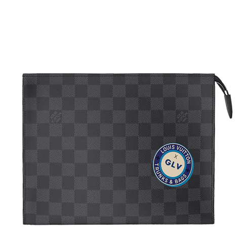 Poche Toilette GM Mon Monogram front view