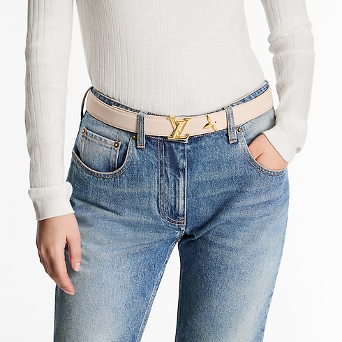 Pretty LV 30mm Reversible Belt in Women's Accessories Women's Belts collections by Louis Vuitton (Product zoom)