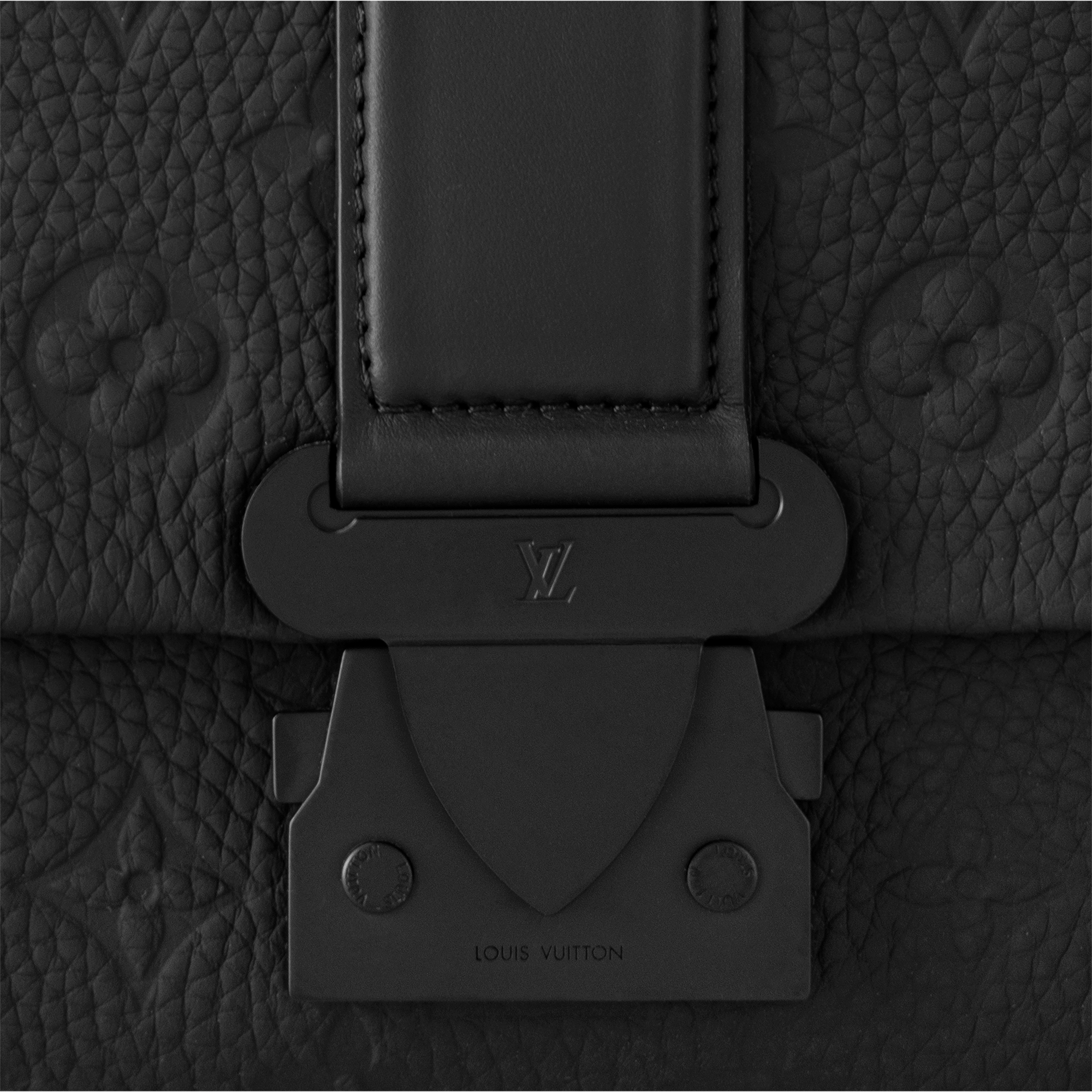 S-Cape Messenger Monogram Taurillon Leather LG - G90 in Men
