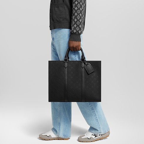 Sac Plat 24H Monogram Taurillon Leather LG - G90 in Men's Bags All Collections collections by Louis Vuitton (Product zoom)