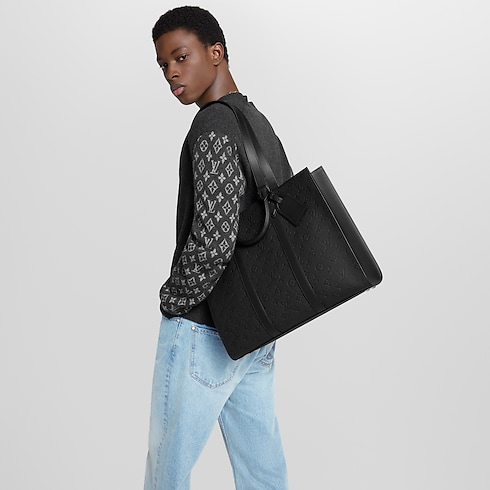 Sac Plat 24H Monogram Taurillon Leather LG - G90 in Men's Bags All Collections collections by Louis Vuitton (Product zoom)