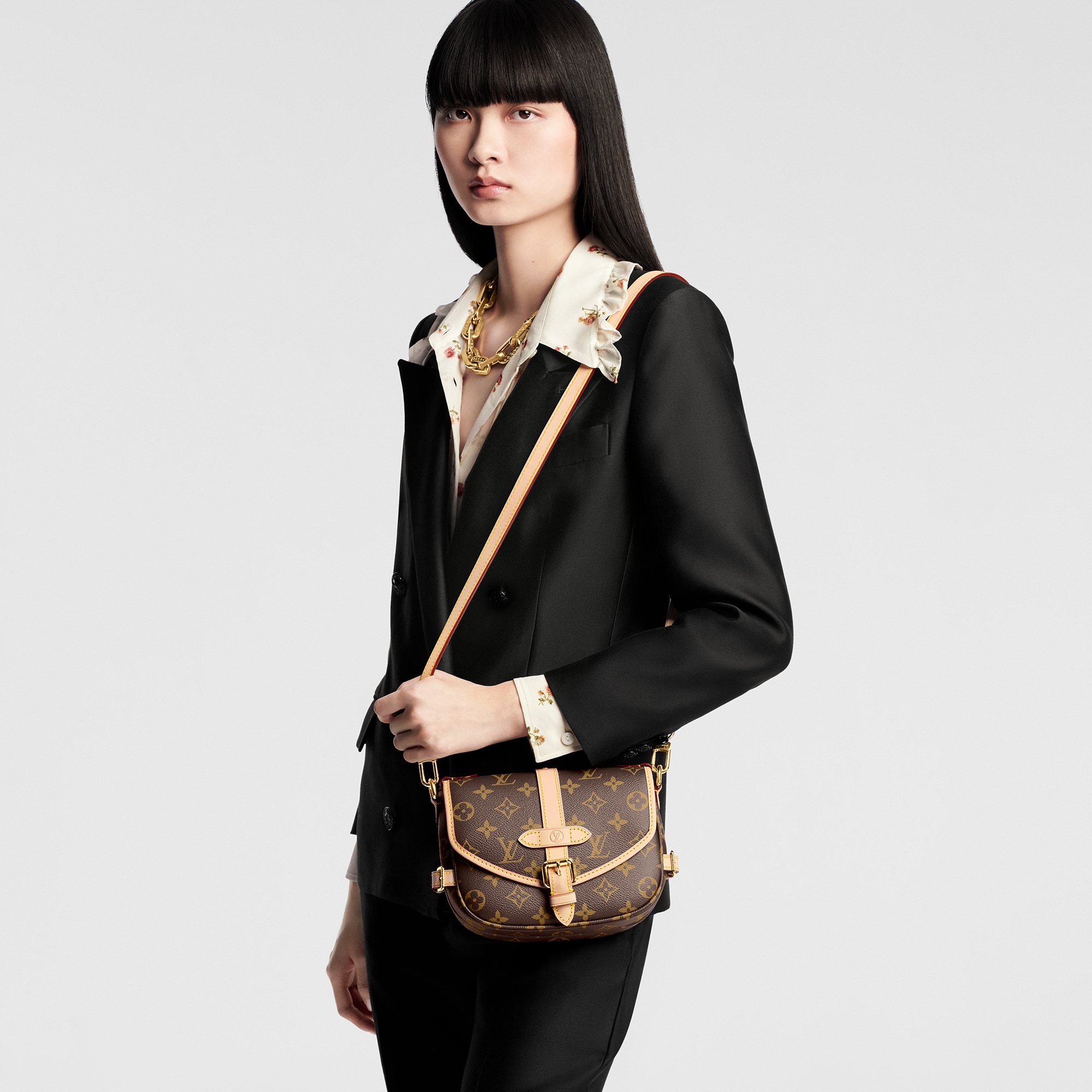 Saumur BB Monogram in Women