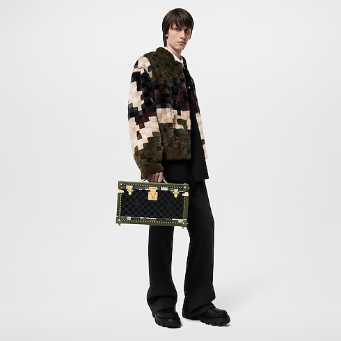 Shoe Box Damoflage D16 in Les Extraordinaires's Hardsided Seasonal collections by Louis Vuitton (Product zoom)