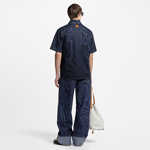 Short-Sleeved Denim Shirt in Men's Ready-to-Wear Shirts collections by Louis Vuitton (Product zoom)