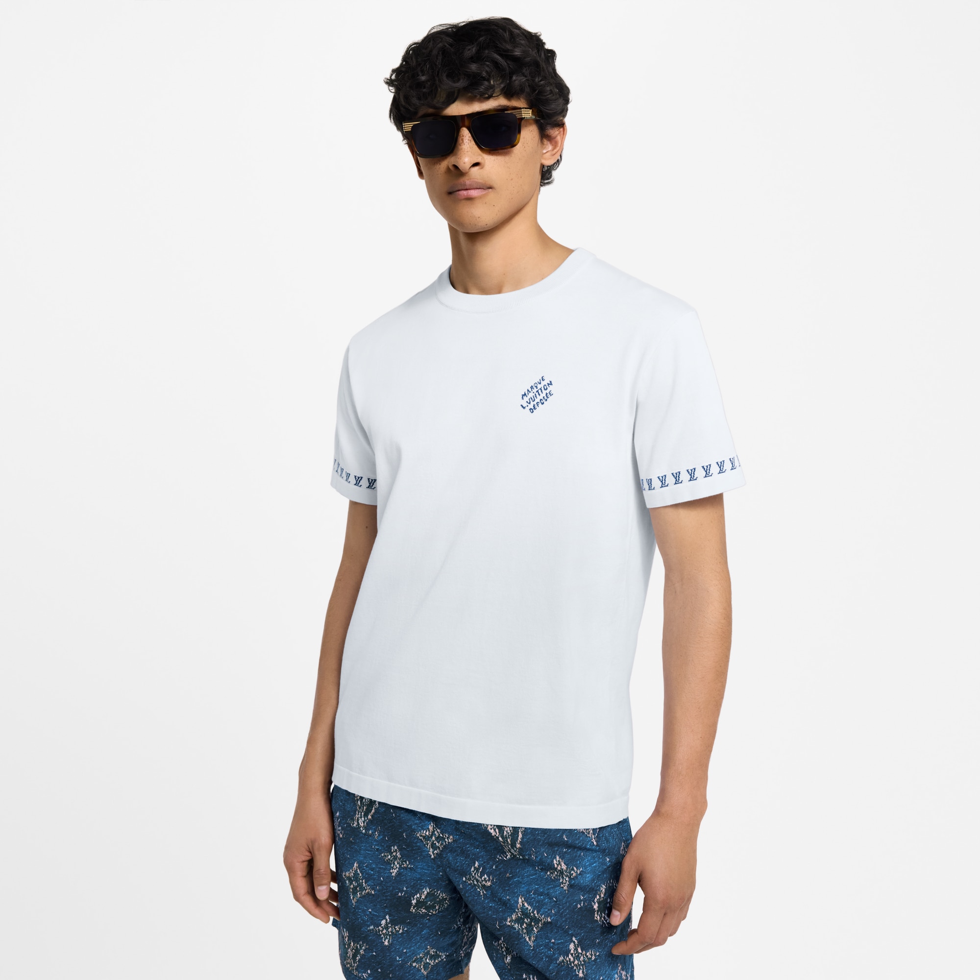 Short-Sleeved Signature Crewneck  in Men