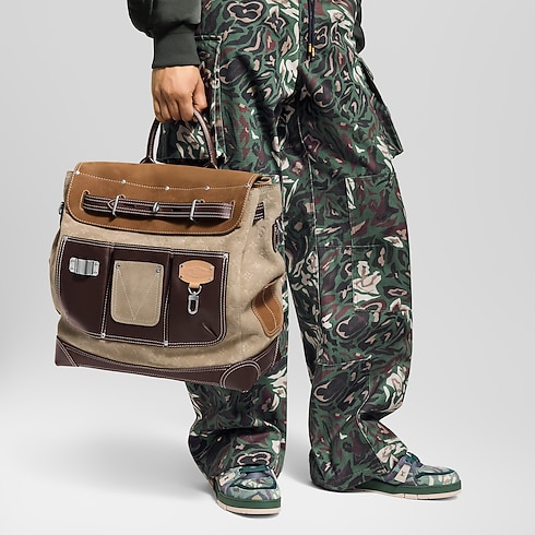 Steamer 40 Autres Cuirs in Bags and Small Leather Goods's Men Bags LV Icons collections by Louis Vuitton (Product zoom)