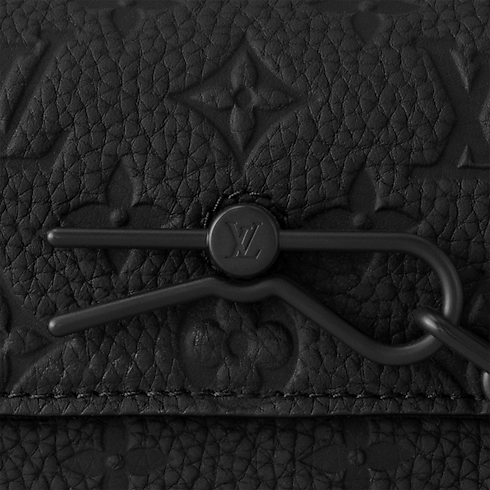Steamer Wearable Wallet Monogram Taurillon Leather LG - G90 in Men's Bags All Collections collections by Louis Vuitton (Product zoom)