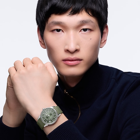 Tambour Spin Time, Automatic, 39.5mm, White gold in Watches's All Watches } collections by Louis Vuitton (Product zoom)