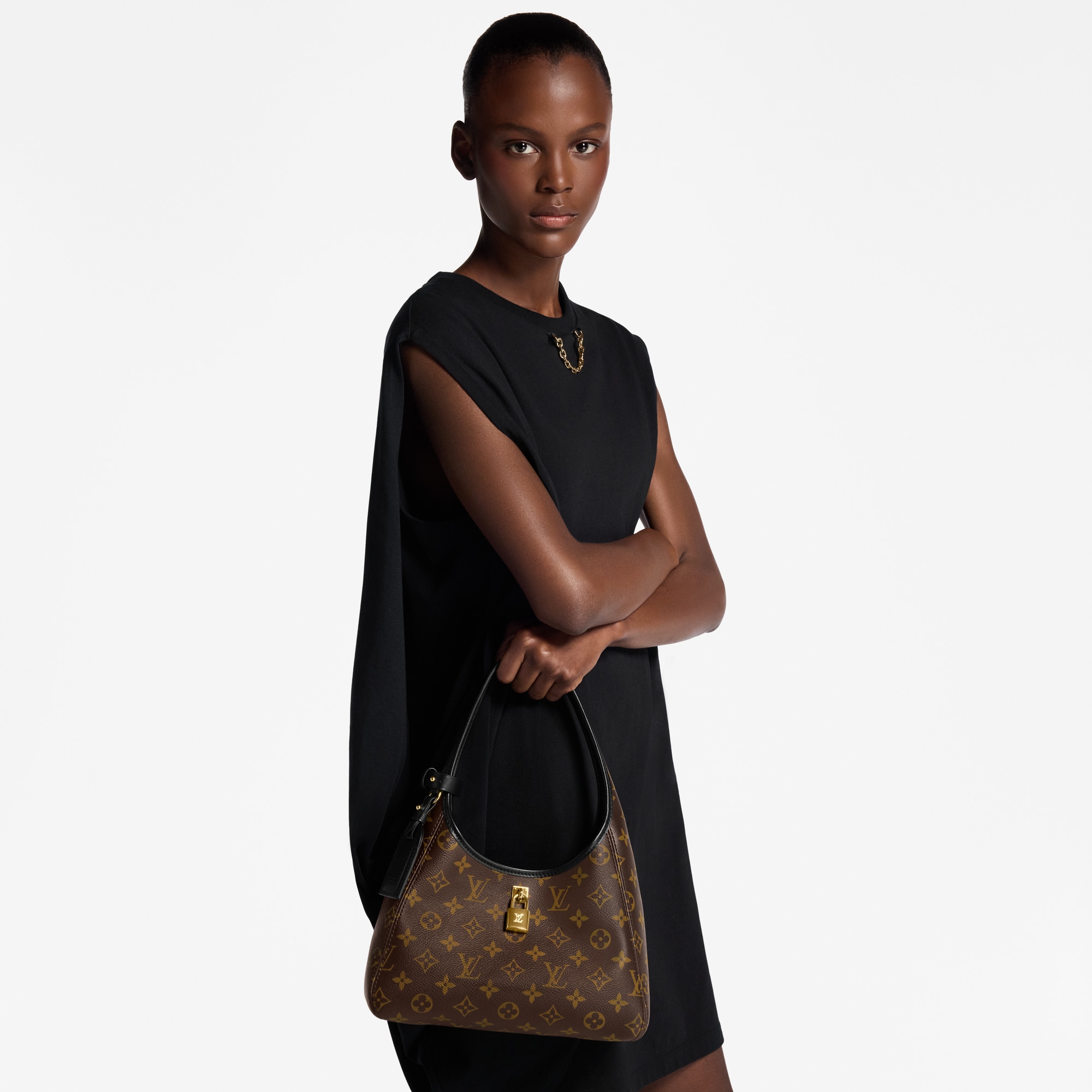 The Drop PM Monogram in Women