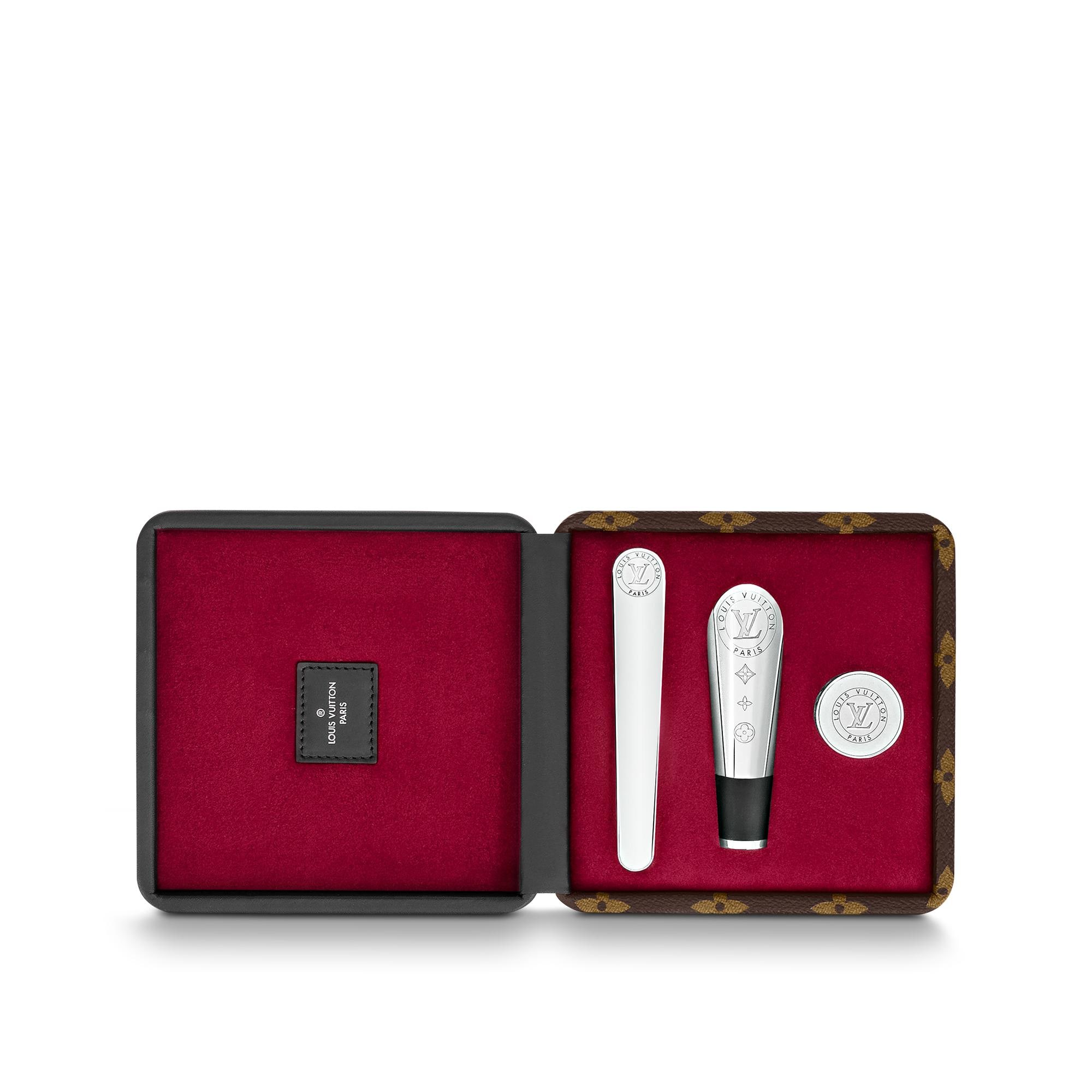 Thomas Wine Kit . in Trunks, Travel and Home