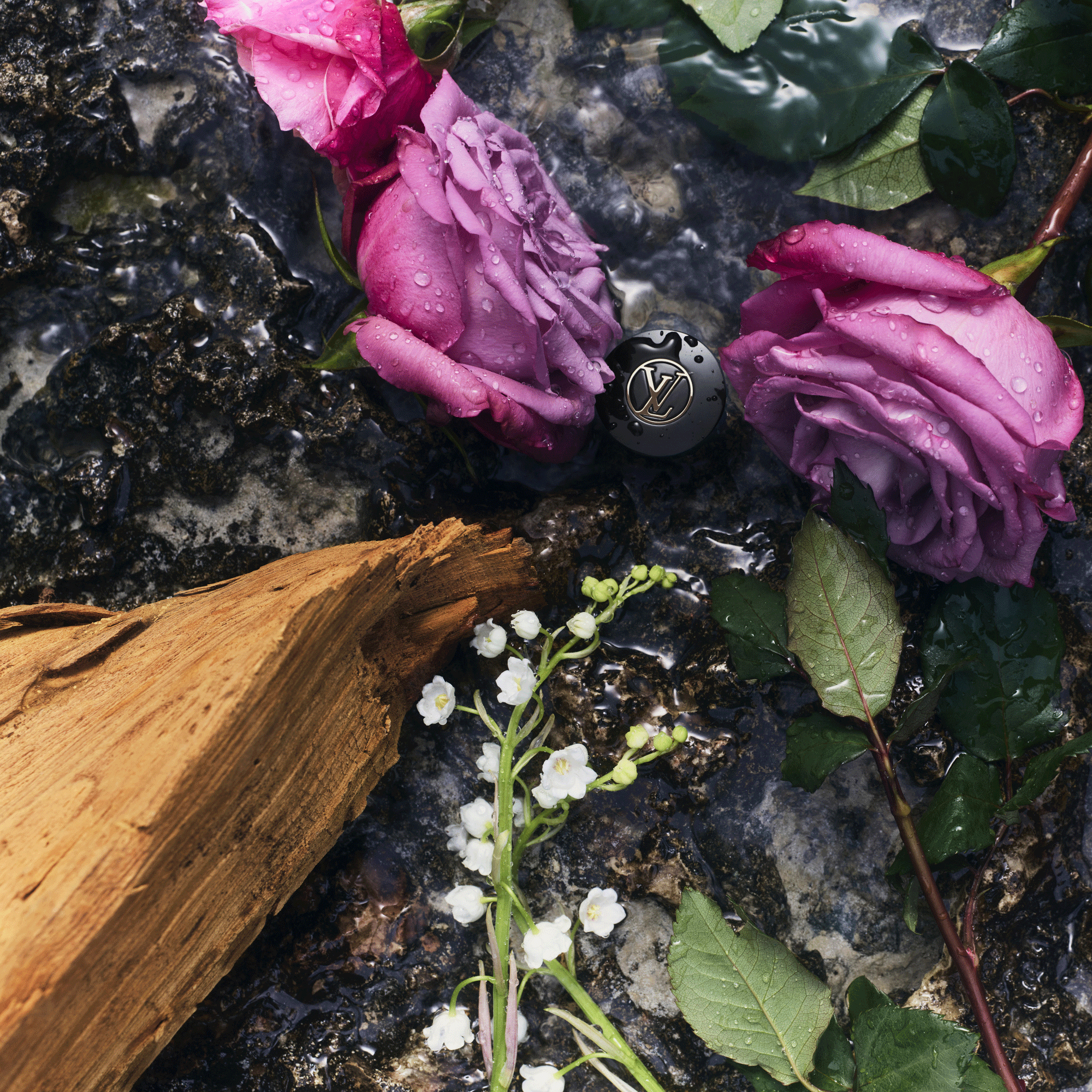 Travel Spray eLVes Louis Vuitton  in Perfumes and Beauty