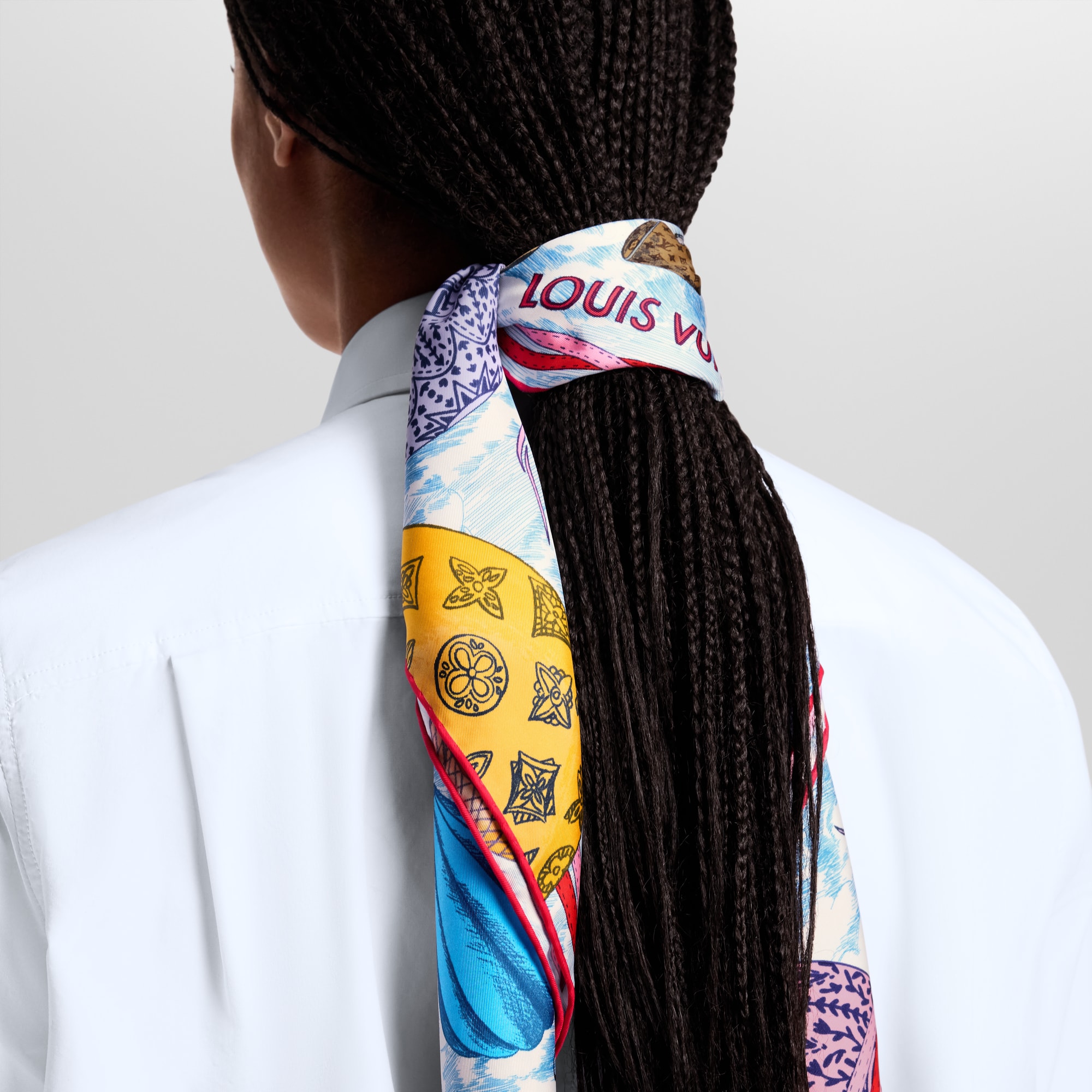 Up And Away Square 90 . in Women