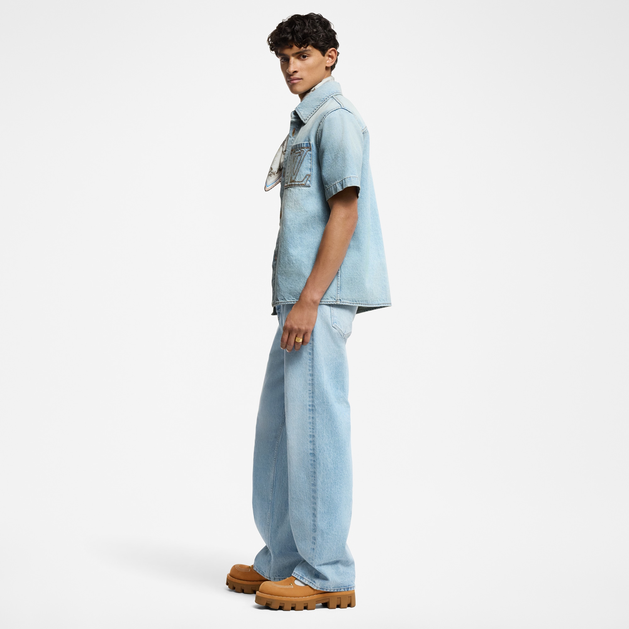 Wide Leg Fit Denim Pants  in Men
